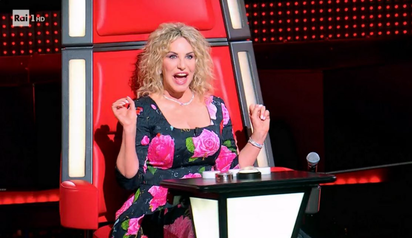 Ascolti TV 8 dicembre, finisce l’era di Ciao Darwin: The Voice Kids batte ancora Bonolis, dati auditel preview
