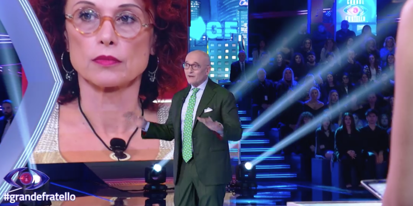 “Mi fanno paura tre personaggi”, Varrese, Paolo e Anita contro Beatrice: Signorini “profondamente rattristato”, il nuovo intervento pubblico preview