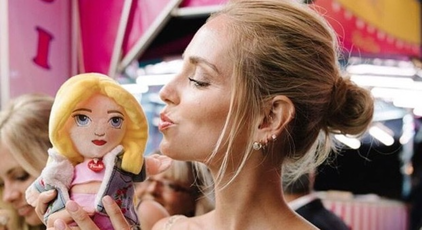 Anche la bambola di Chiara Ferragni nel mirino dopo i Pandoro e le uova di Pasqua: nuovi dubbi preview