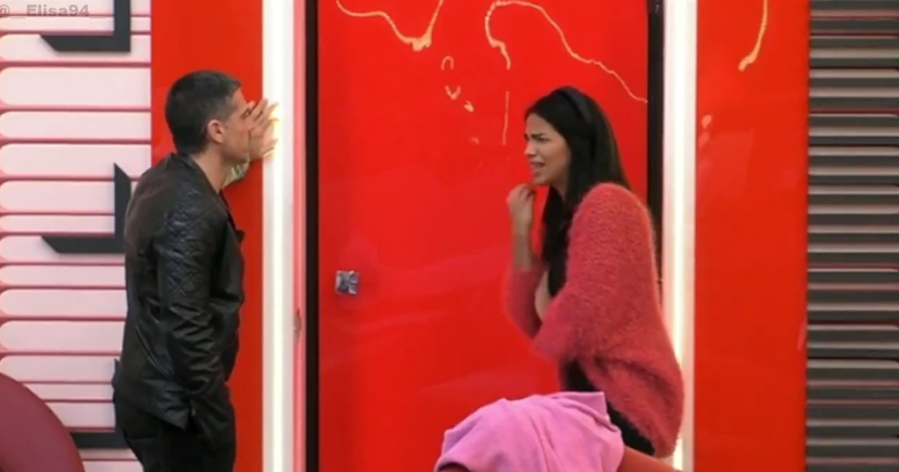 Varrese “minaccia” Monia: “Attenta con me, ti troverai mezza casa contro” – VIDEO preview