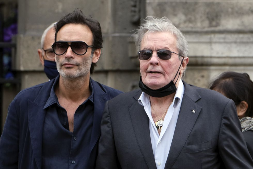 Qual è la malattia di Alain Delon? Parla il figlio Anthony: le sue condizioni di salute preview