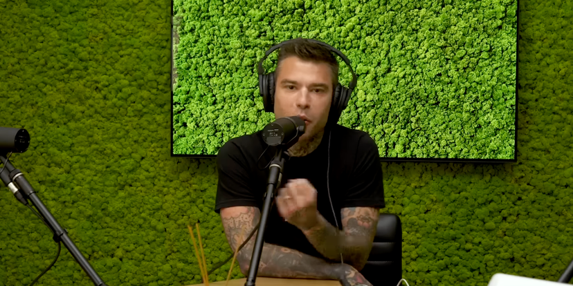 Fedez interviene sul caso Luis Sal e Muschio Selvaggio e ironizza con un video: le precisazioni sulle sorti del podcast preview