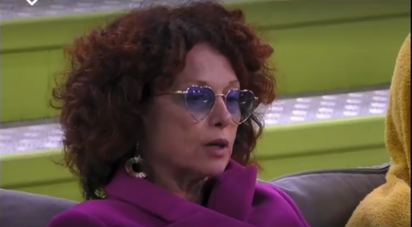Beatrice Luzzi svela cosa è successo con Maddaloni: “Io sono scappata e lui mi ha rincorso” – VIDEO preview