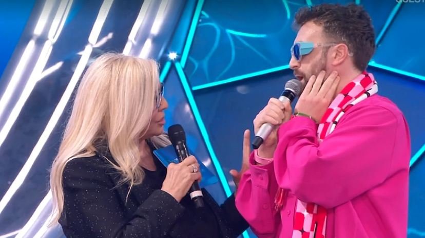 Perché Dargen D’Amico non sarà a Domenica In dopo l’invito di Mara Venier? Le ipotesi preview