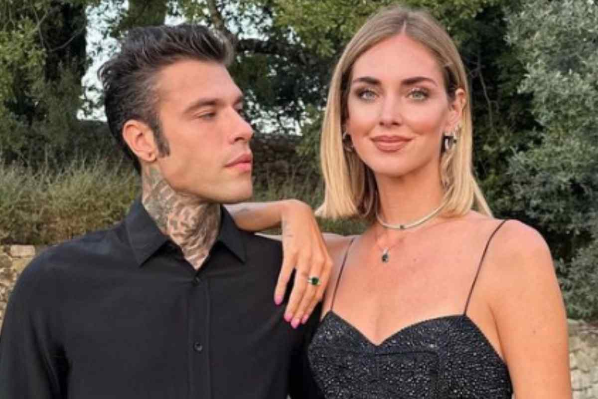 Chiara Ferragni toglie la fede: è rottura con Fedez? Cosa sta succedendo