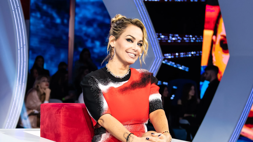 Sonia Bruganelli, l’intervento prima dell’Isola dei Famosi: ex del GF Vip commenta preview