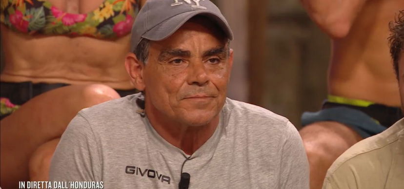 Isola dei Famosi, la produzione replica alle accuse di Francesco Benigno: “Dichiarazioni offensive e false” preview