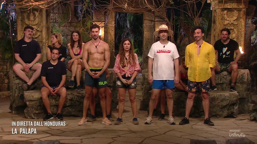 Isola dei Famosi 2024: chi vuoi salvare tra Artur, Luce, Joe e Samuel? Il SONDAGGIO, vota! preview