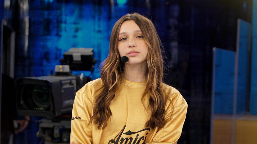 Chi è Sarah Toscano del serale di Amici 23: la cantante candidata alla vittoria preview