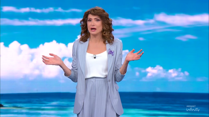 Isola dei Famosi, naufrago verso il ritiro? Ipotesi chiusura anticipata, cosa sta succedendo preview