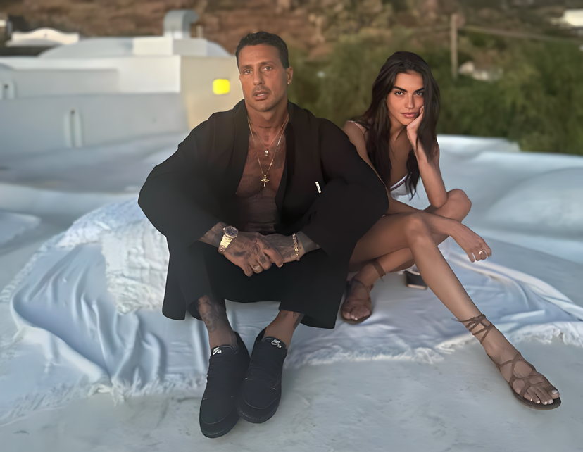 Fabrizio Corona papà bis a 50 anni: Sara Barbieri è incinta preview