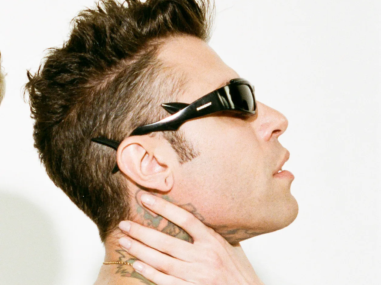 La modella paparazzata con Fedez rompe il silenzio