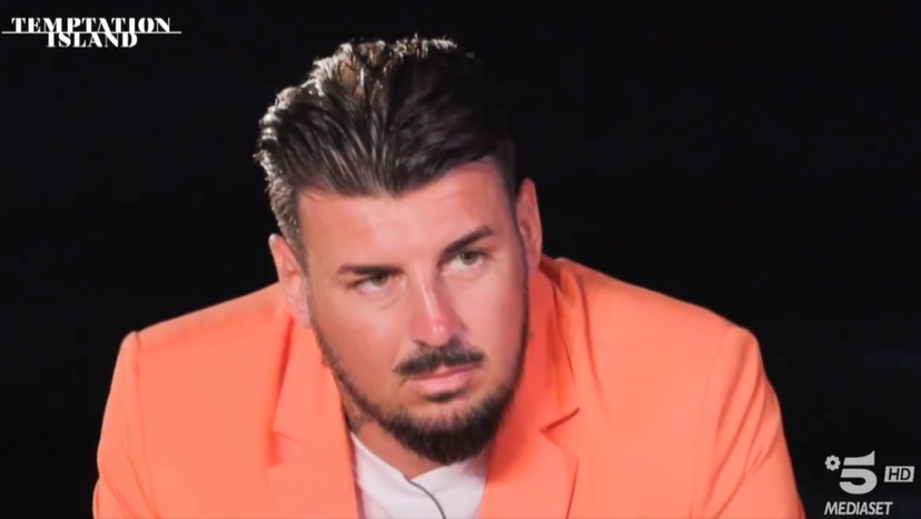 Lino ha tradito Alessia prima e dopo Temptation Island? Chat sconce e segnalazioni preview