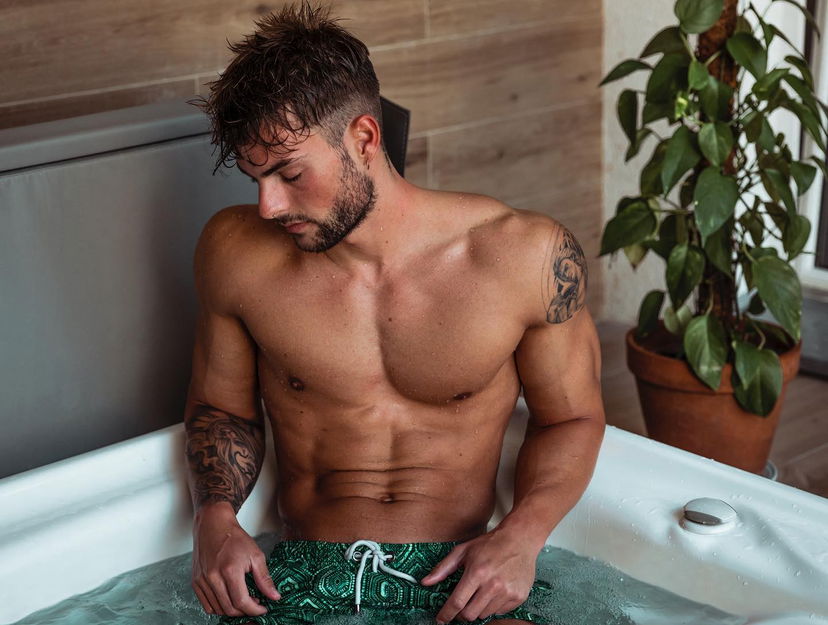 Maicol Bei, tentatore di Temptation Island è il figlio di una dama del trono over di Uomini e Donne: ecco chi è preview