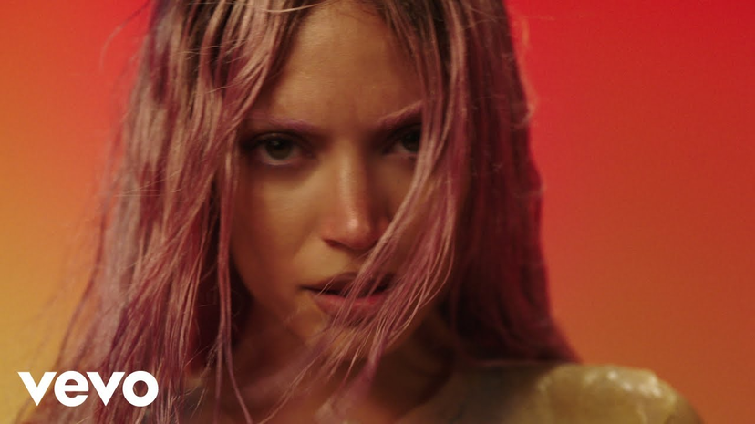 La proposta di Elodie alla ballerina di Amici: collaborazione bomba in vista? preview