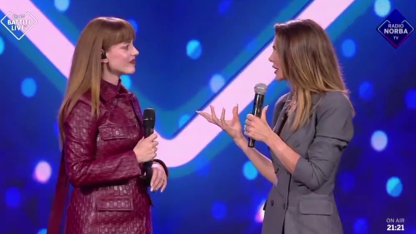 Le gaffe di Ilary Blasi a Battiti Live: nomi errati, paesi inventati e “shock” su Annalisa, tutti i video preview
