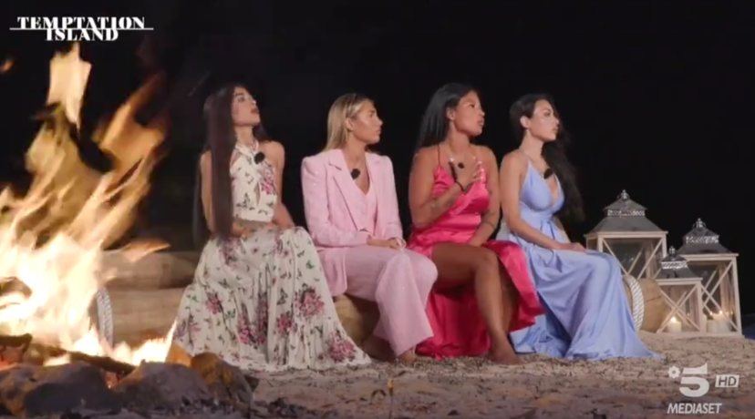 Fidanzata di Temptation Island insieme ad un tentatore? “Si baciavano”, la segnalazione bomba preview