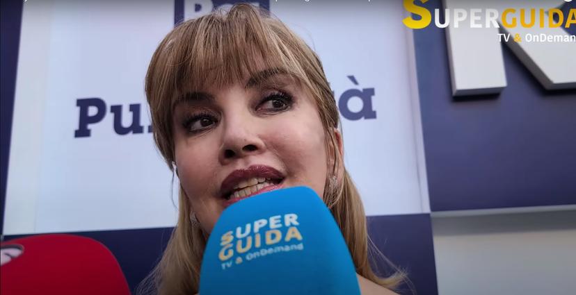 Concorrenti Ballando con le stelle, Milly Carlucci svela: “Cast in chiusura” e poi parla di Belen e Barbara d’Urso preview