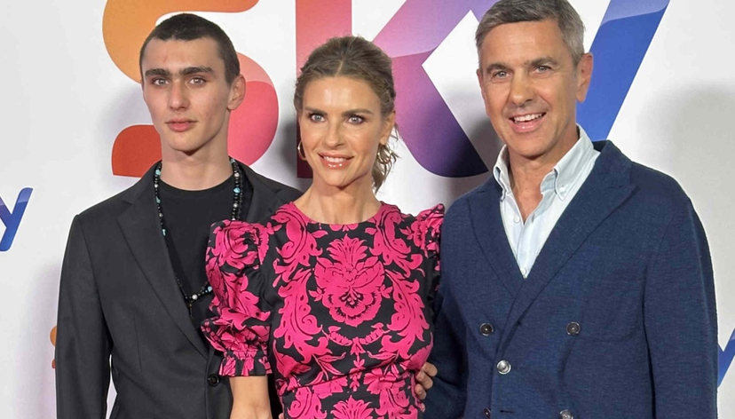 Achille Costacurta sparito dai social: Martina Colombari “perde il lavoro”, ecco cosa è successo  preview