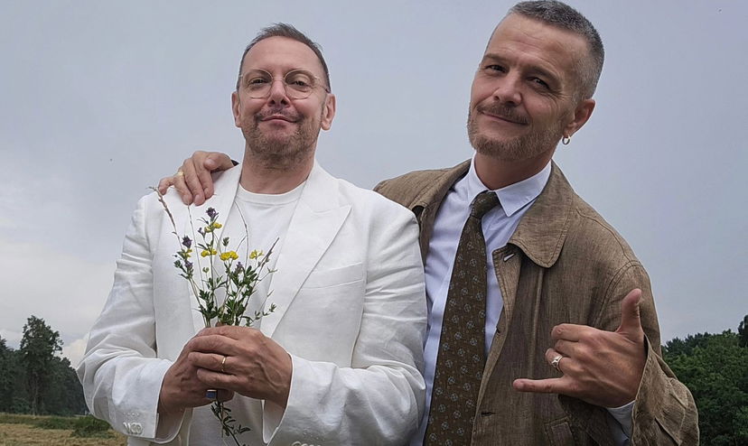 Tonio Cartonio della Melevisione si è sposato: chi è il marito di Danilo Bertazzi preview