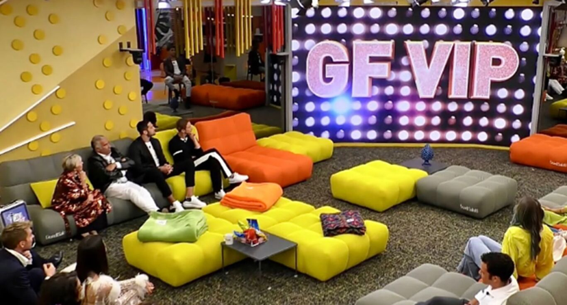 Ex del Grande Fratello ricoverato: come sta? “Milza e fegato ingrossati”, la foto dall’ospedale preview