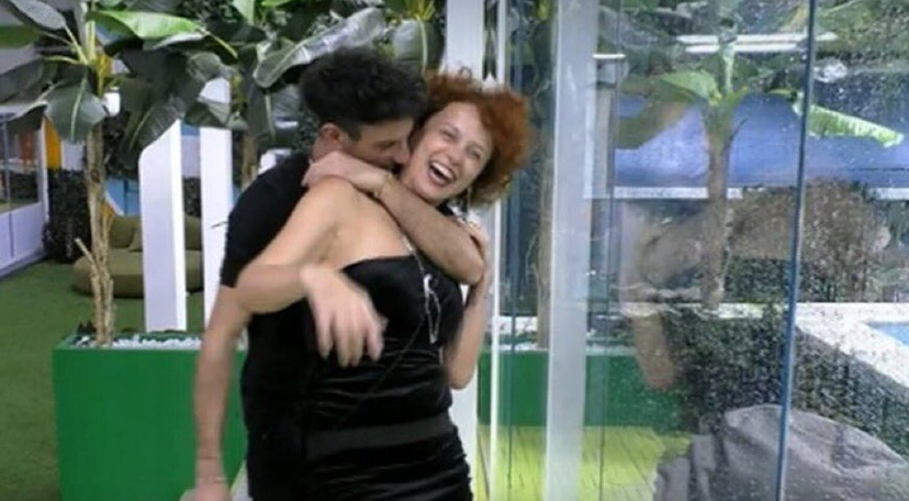 Beabaldi: Beatrice Luzzi e Giuseppe Garibaldi tolgono il “segui” su Instagram, l’attrice interviene (ma la motivazione non convince) preview