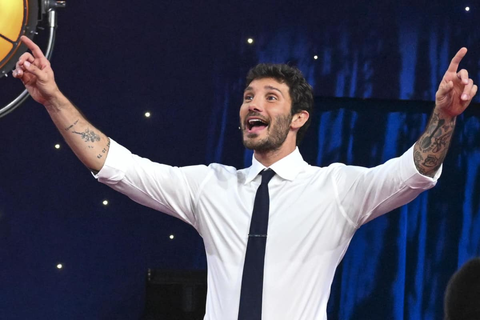 Palinsesti Rai, prime indiscrezioni: Stefano De Martino tra le novità, Fiorello ancora fermo preview
