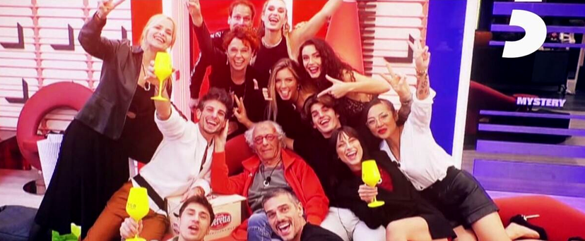 “Voleva suicidarsi”, rivelazioni shock sull’ex del Grande Fratello: di chi si tratta secondo i social, volano stracci preview