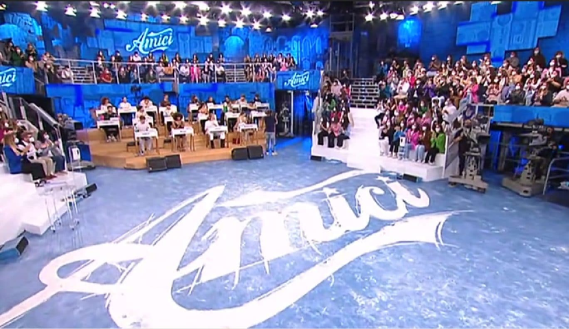 Coppia di Amici “scoppia” all’improvviso: l’annuncio preview