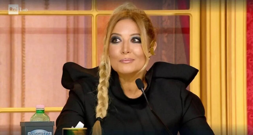 Selvaggia Lucarelli cacciata da Ballando con le Stelle? Lei interviene e smonta Fabrizio Corona preview