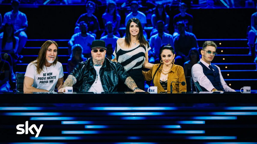 X Factor 2024, le prime immagini della giuria e nuova stoccata di uno dei giudici a Fedez? preview