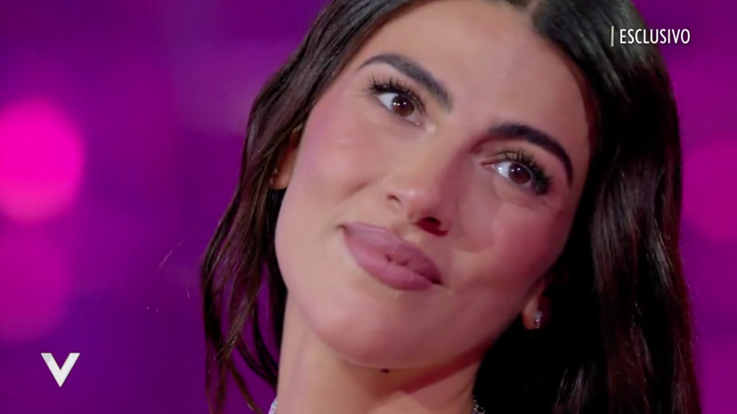 Giulia Salemi svela il sesso del bebè: aspetta un maschietto o una femminuccia? Il gender reveal a Verissimo – VIDEO preview