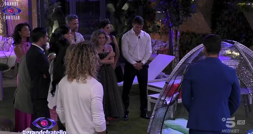 Grande Fratello 2024, nominati ed eliminato della prima puntata 16 settembre: scherzone di Signorini preview