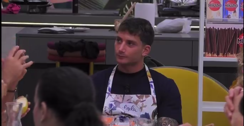 Ilaria e Lorenzo criticano Tommaso alle sue spalle: il motivo e rischio nomination – VIDEO preview