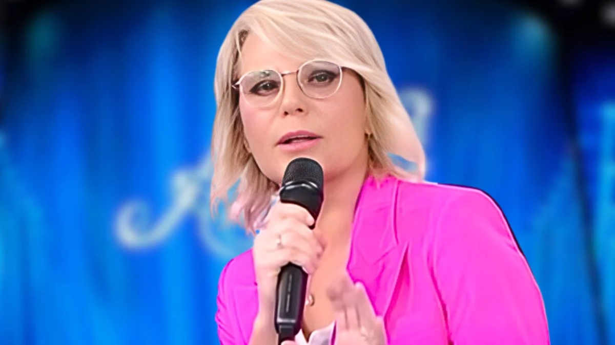 Amici 24, Maria De Filippi