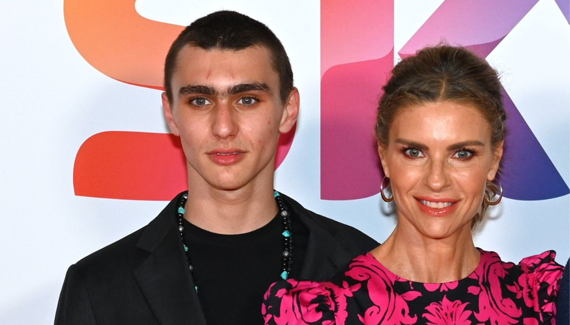 Achille Costacurta, gesto di pace verso la mamma Martina Colombari? Nuove polemiche preview