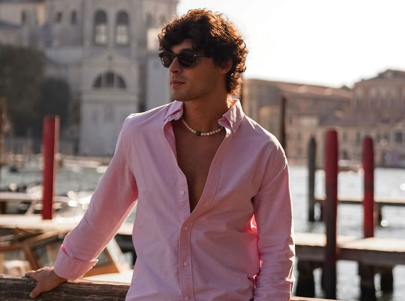 Vittorio Menozzi frequenta la figlia di un controverso personaggio TV? Gli indizi social preview