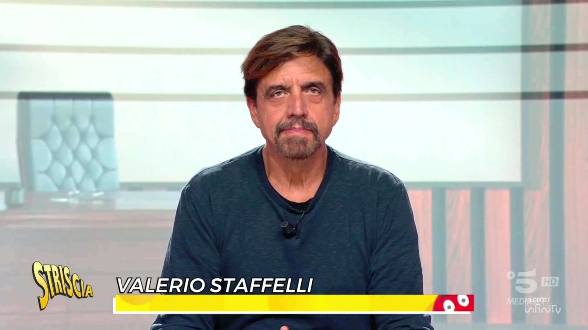 Cosa è successo dopo il Tapiro a Fedez? Valerio Staffelli svela un retroscena: “Mi ha mandato due vocali”