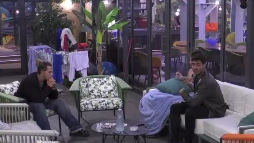 Grande Fratello, voce fuori campo interviene nella notte: la richiesta spiazza tutti – VIDEO preview