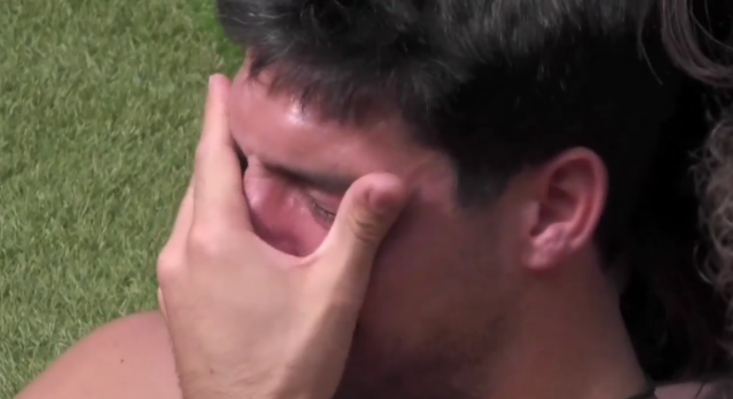 Lorenzo Spolverato piange al Grande Fratello in vista della puntata: lite con Helena, le sue paure preview