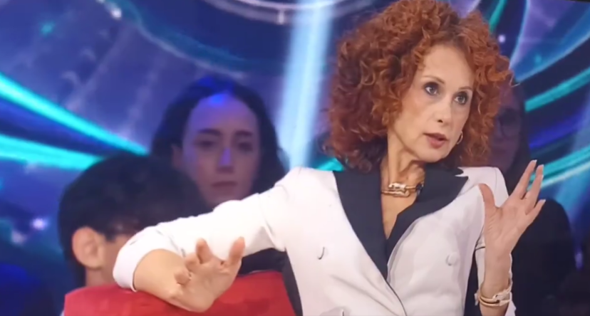 Beatrice Luzzi incontenibile: la frecciata sul suo Grande Fratello, polemica in diretta preview