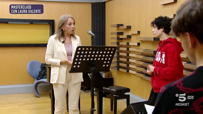 Perché la mamma di Angelina Mango è ad Amici 24? Ecco il ruolo di Laura Valente preview