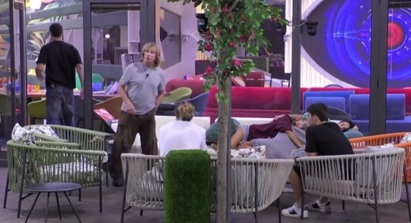 Concorrente del Grande Fratello ha bestemmiato? Spunta un video sospetto preview