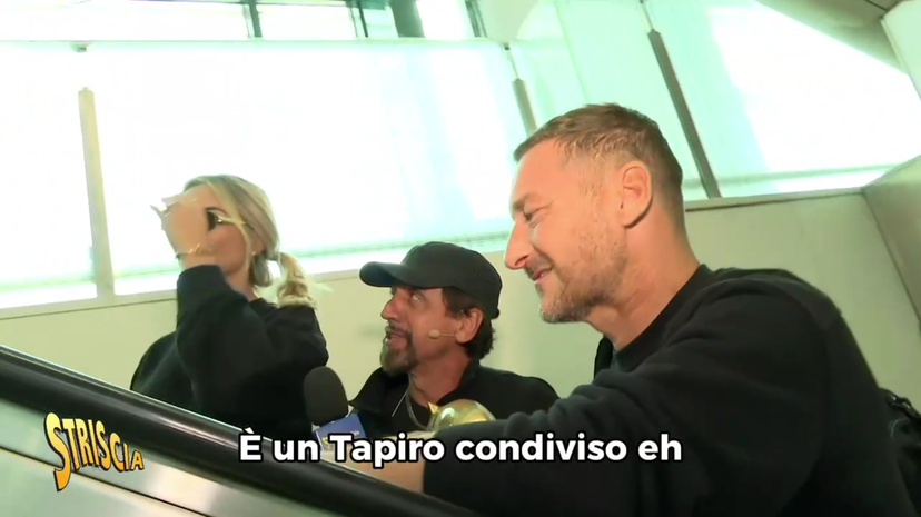 Tapiro d’Oro a Francesco Totti e Noemi Bocchi: la reazione della coppia a Striscia la Notizia preview