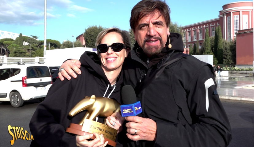 “Atteggiamenti che mi stavano sulle balle”, Tapiro d’oro a Federica Pellegrini dopo la “cacciata” di Madonia – VIDEO preview