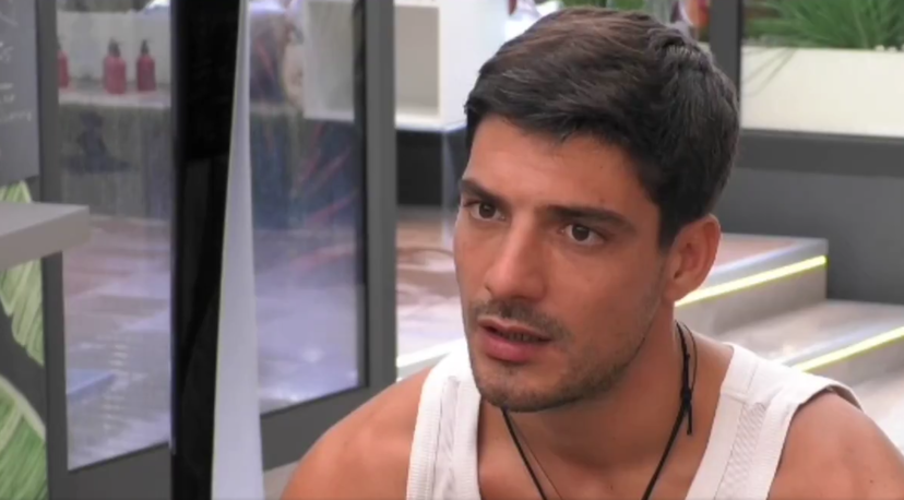 Lorenzo Spolverato verso la squalifica dal Grande Fratello: verdetto entro 48 ore preview