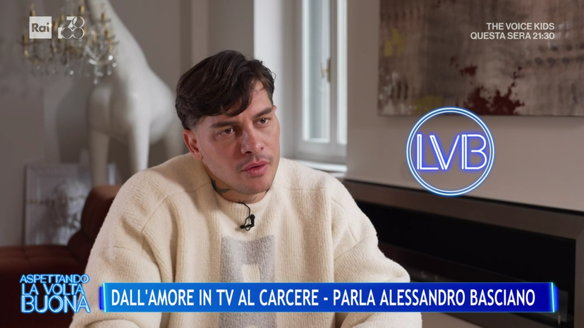 Alessandro Basciano ancora in Rai per parlare del “rapporto malsano” con Sophie Codegoni preview