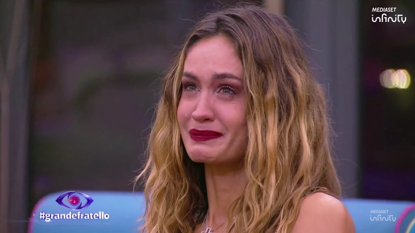 Salta la puntata del Grande Fratello del sabato, perché? Bloccata la sfida con Ballando, cosa sta succedendo preview