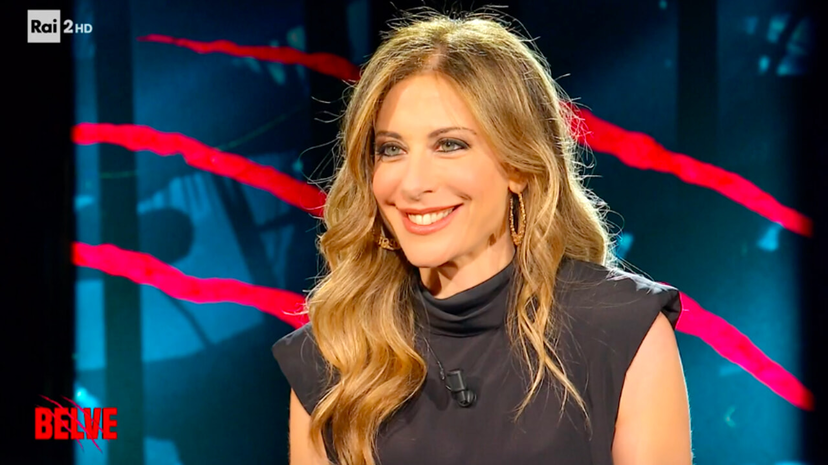 “A Maria De Filippi non lo chiedo”: Francesca Fagnani vuota il sacco, perché non la invita a Belve preview