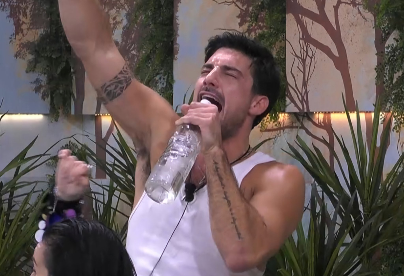 “Narcisismo e insicurezza”, Lorenzo Spolverato: uno psicologo fa l’analisi del suo comportamento preview